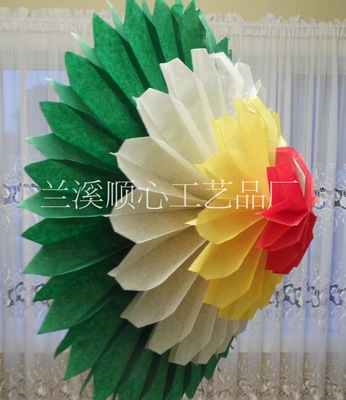 情人節與圣誕節燈籠供應 蜂窩紙燈籠與圣誕鐘燈廠家直銷，世界工廠網工藝禮品優選